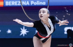 hoop f aghamirova zohra aze ph simone ferraro sfa04586 copia